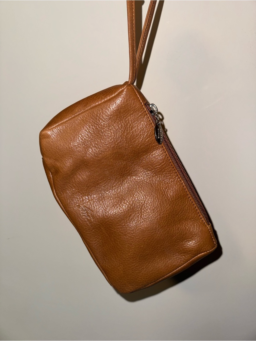 Stone Mountain Vintage Leather Wristlet Pouch in Tan